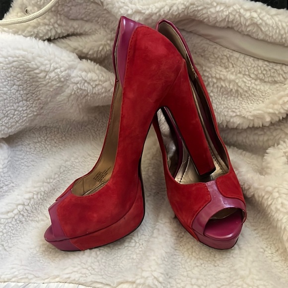 BCBGeneration Red/Magenta Chunky Heel size 9.5 - Picture 1 of 6